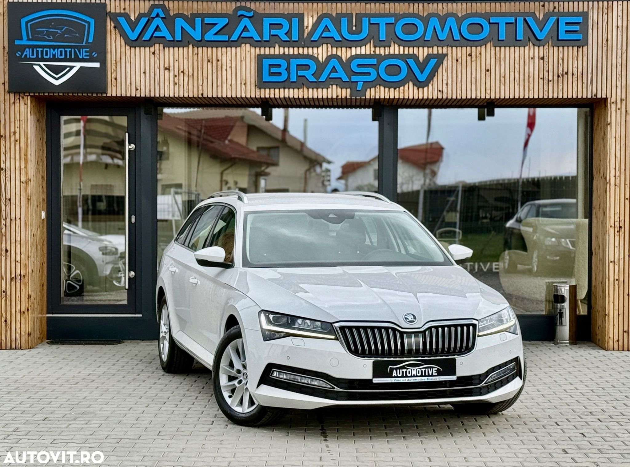 Skoda Superb 2.0 TDI DSG Style - 1