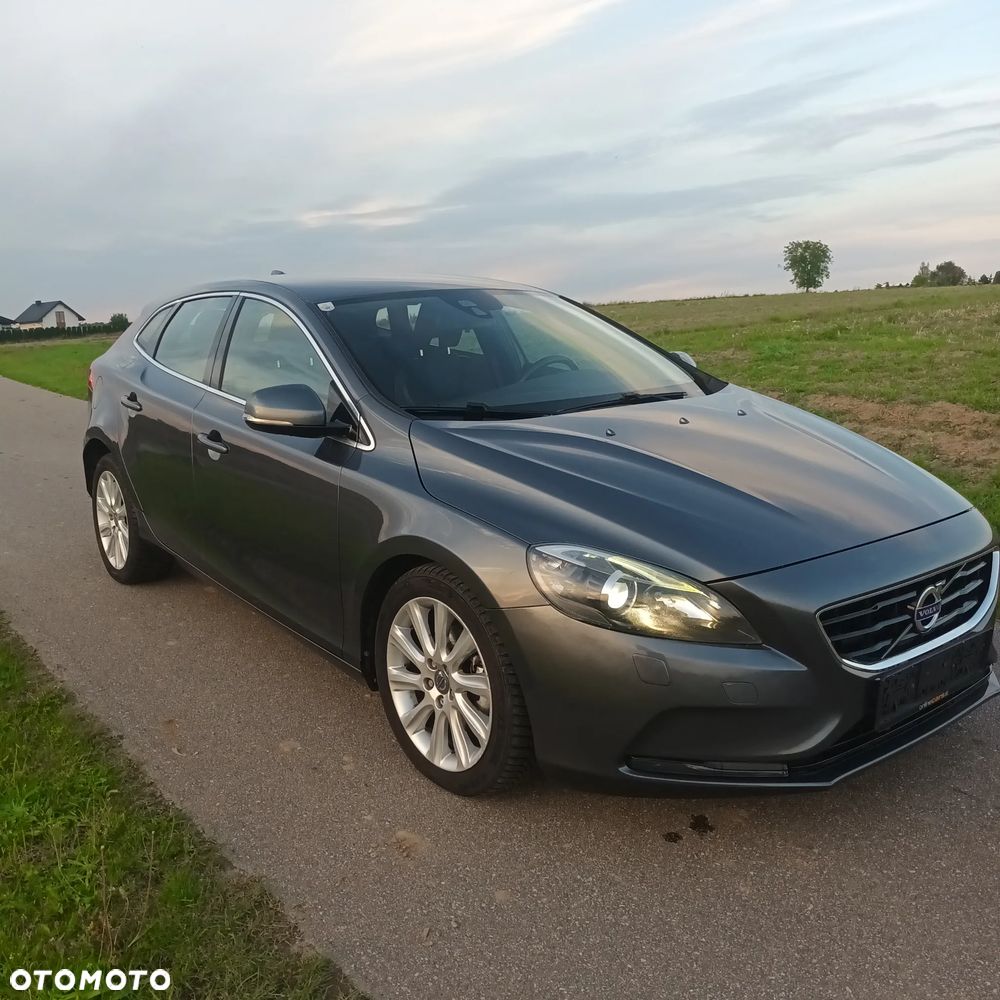 Volvo V40 D2 Momentum - 8