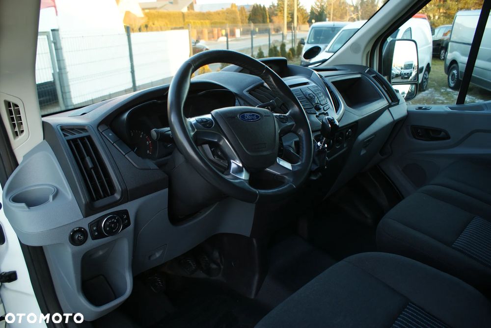 Ford Transit - 11