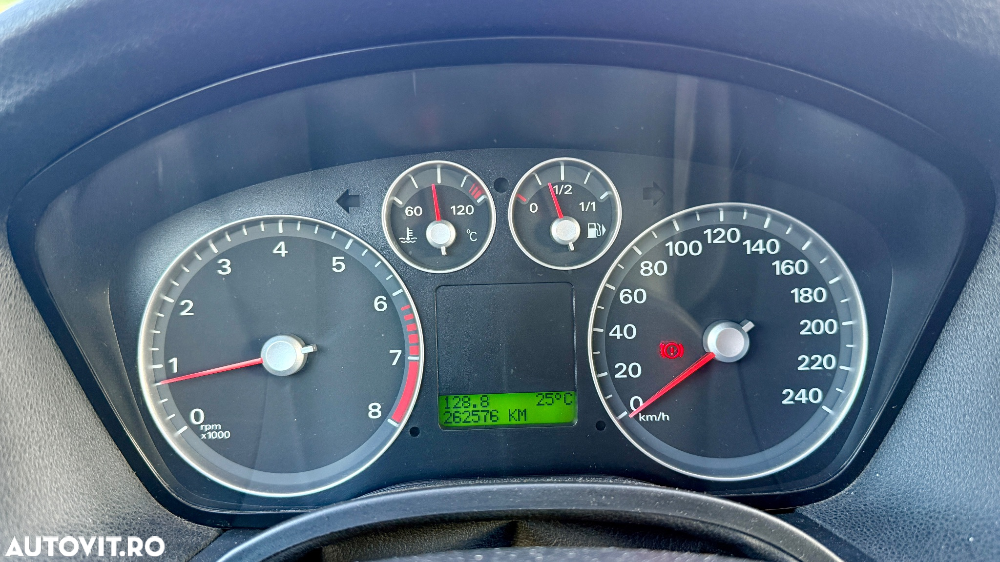 Ford Focus 1.6 Ti-VCT Trend - 6