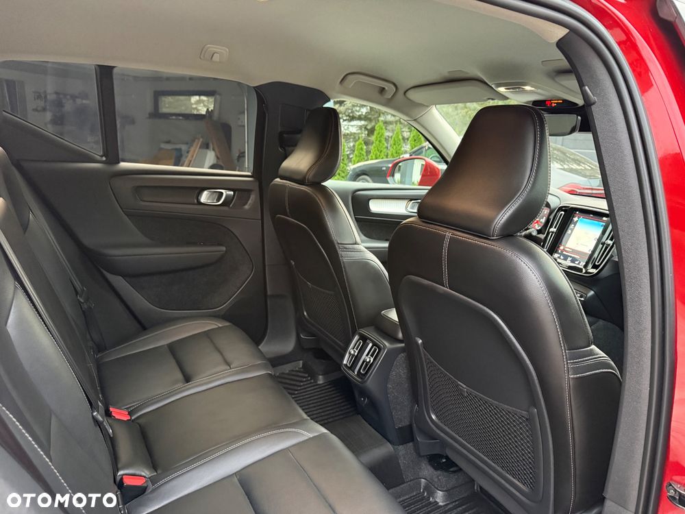 Volvo XC 40 D4 AWD - 10