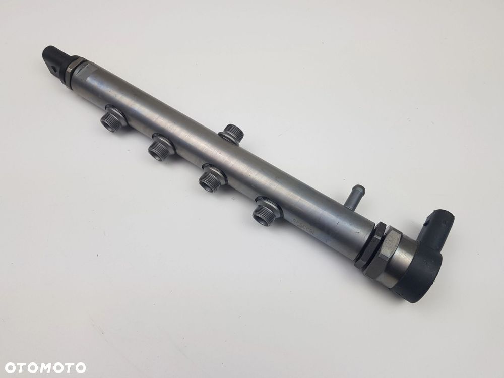 NOWA ORYGINALNA Listwa wtryskowa Mercedes w205 w213 w247 2.0 CDI A6540700095 - 6