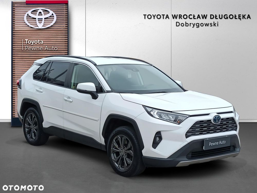 Toyota RAV4 - 1