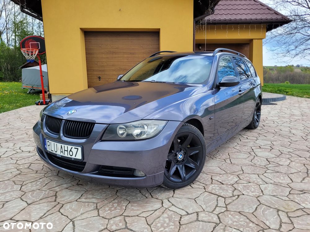BMW Seria 3 320d DPF - 1