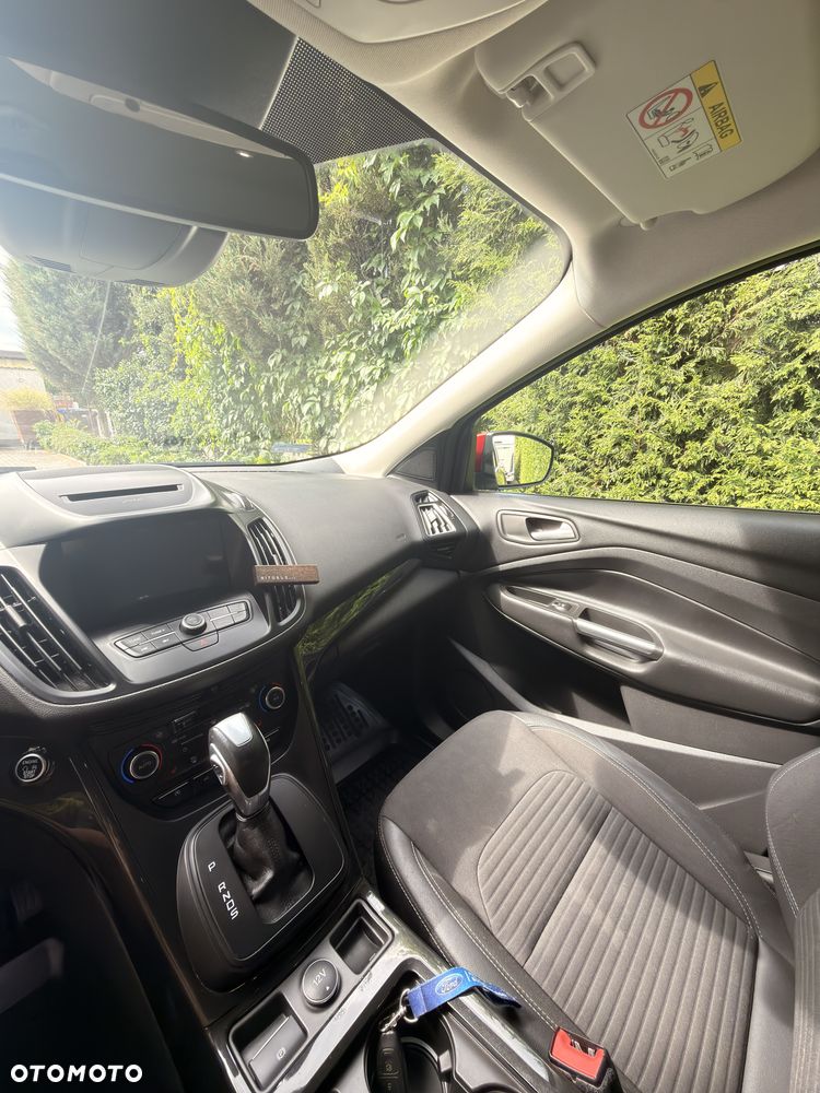Ford Kuga - 4