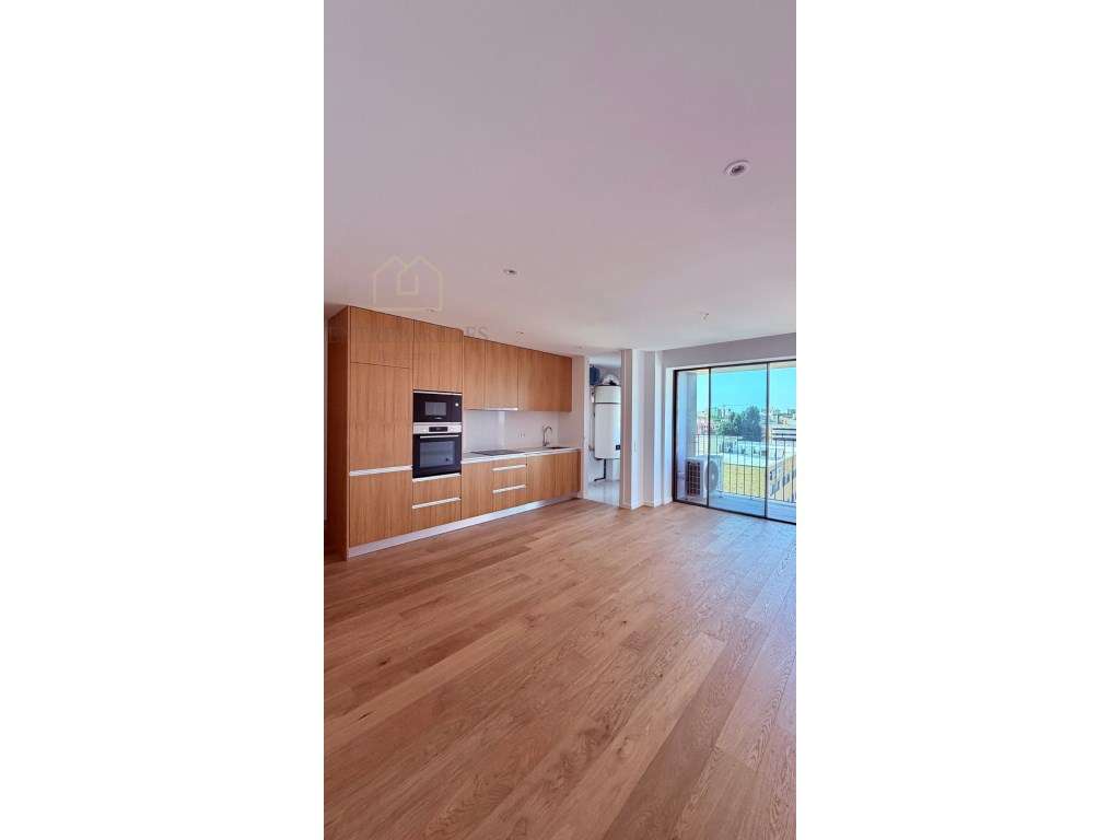 Apartamento T2 com garagem e varanda para comprar em Matosinhos Sul... - Grande imagem: 4/17