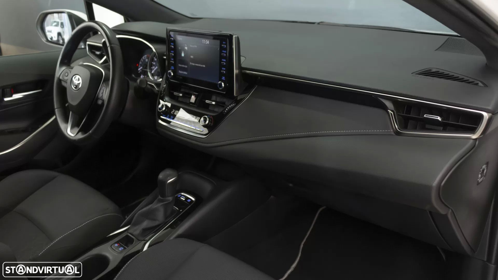 Toyota Corolla 1.8 Hybrid Comfort - 13