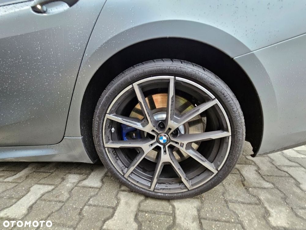 BMW Seria 8 840i xDrive - 14
