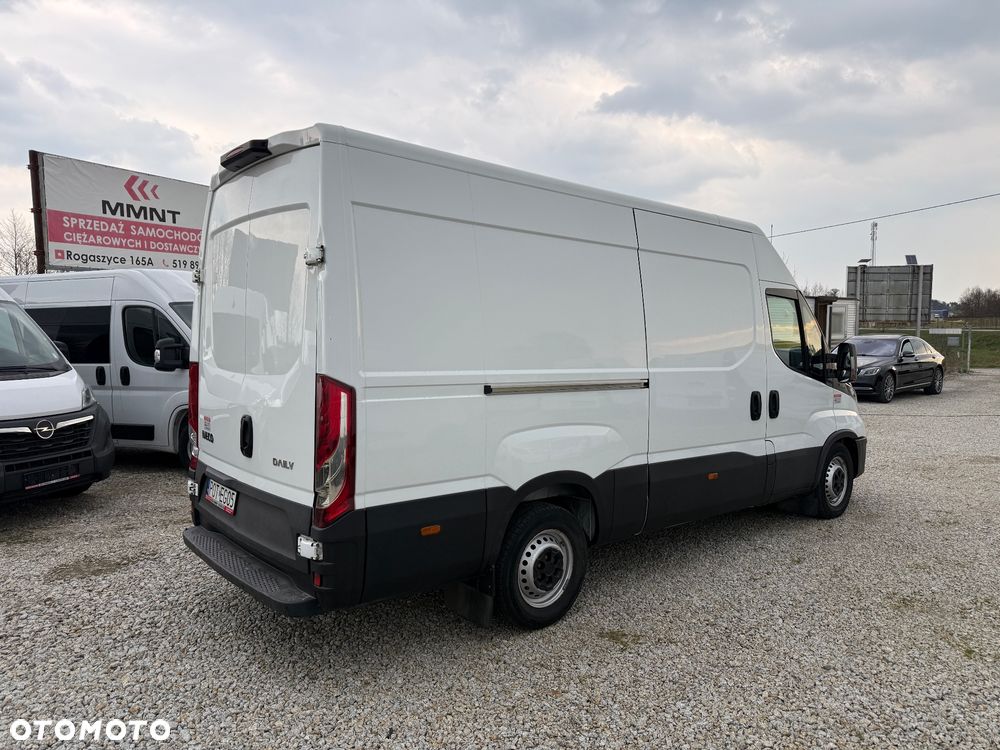 Iveco 2022/Daily/Średni/160 KM/manual/Klima/PDC/ bardzo dobry stan - 6