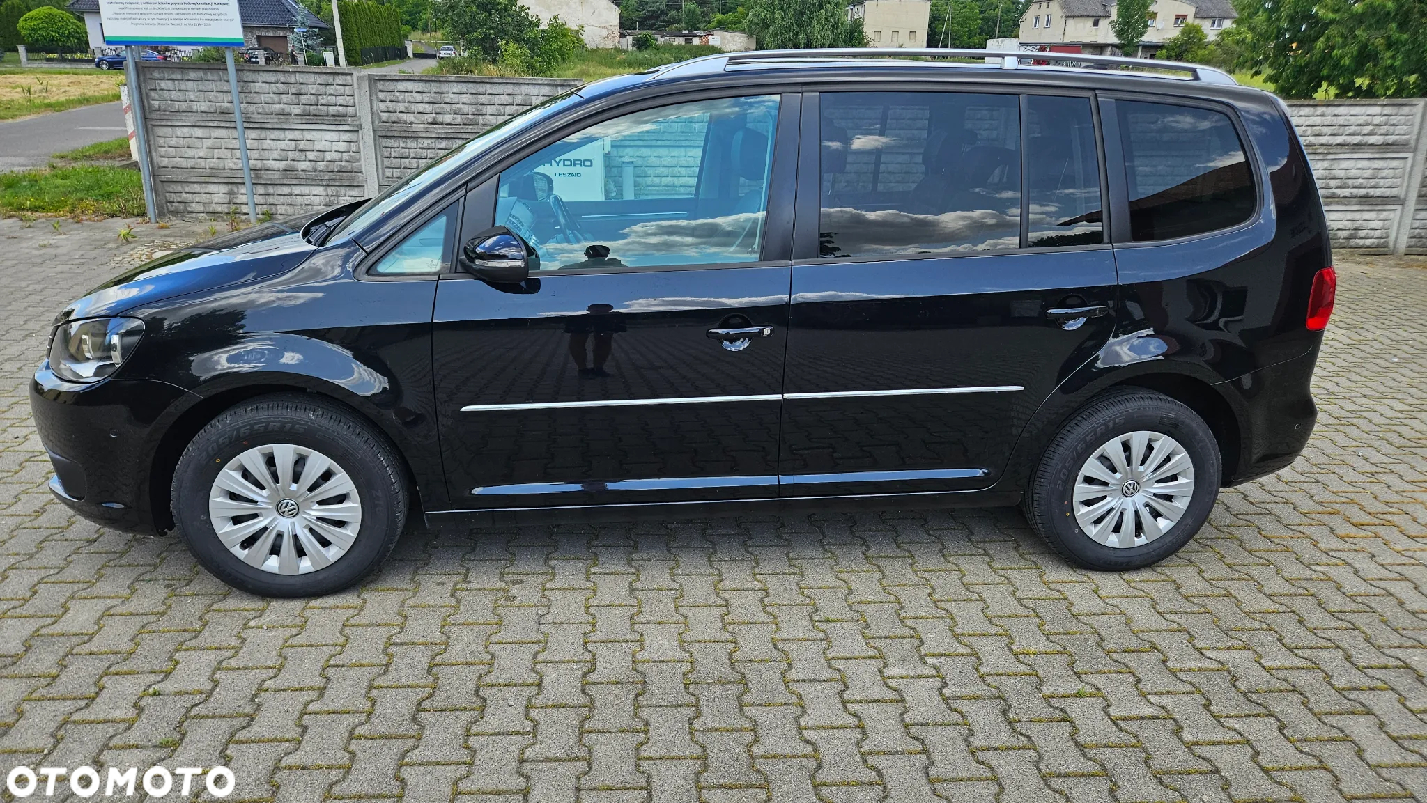 Volkswagen Touran 1.6 TDI DPF Highline - 2