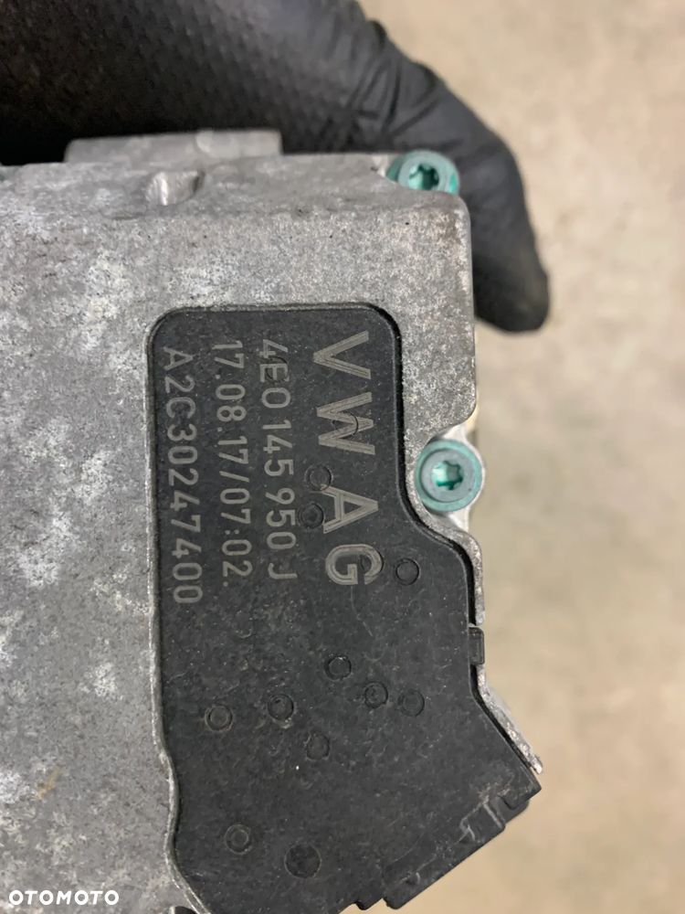 przepustnica powietrza 4E0145950J A6 C6 FL Lift 2.7 TDI - 3