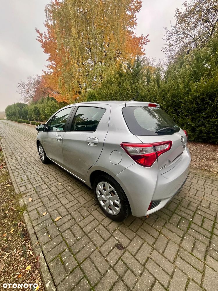 Toyota Yaris - 13