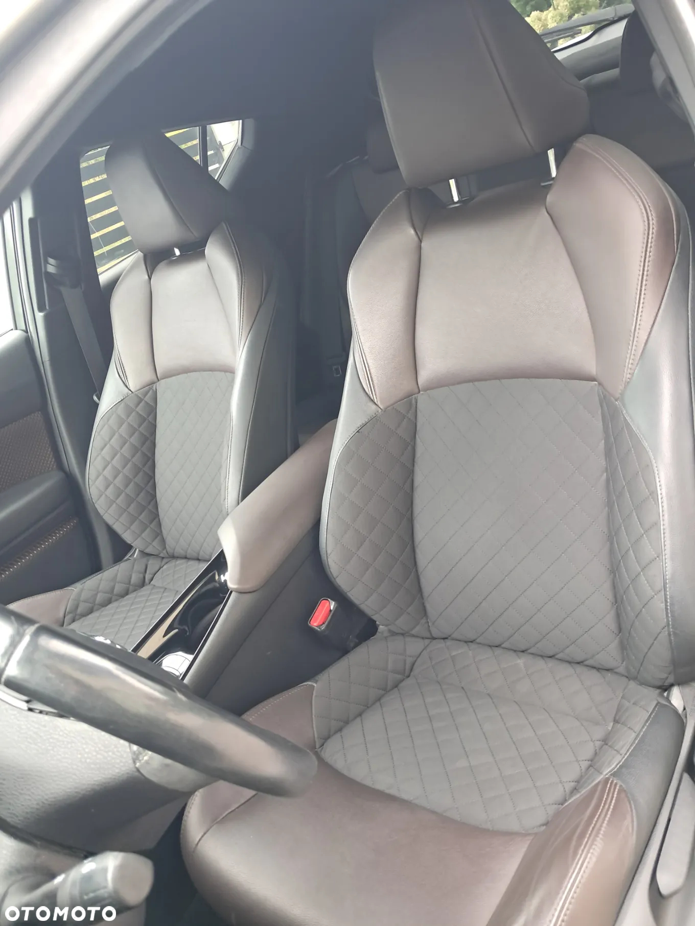 Toyota C-HR 1.8 Hybrid Premium - 24