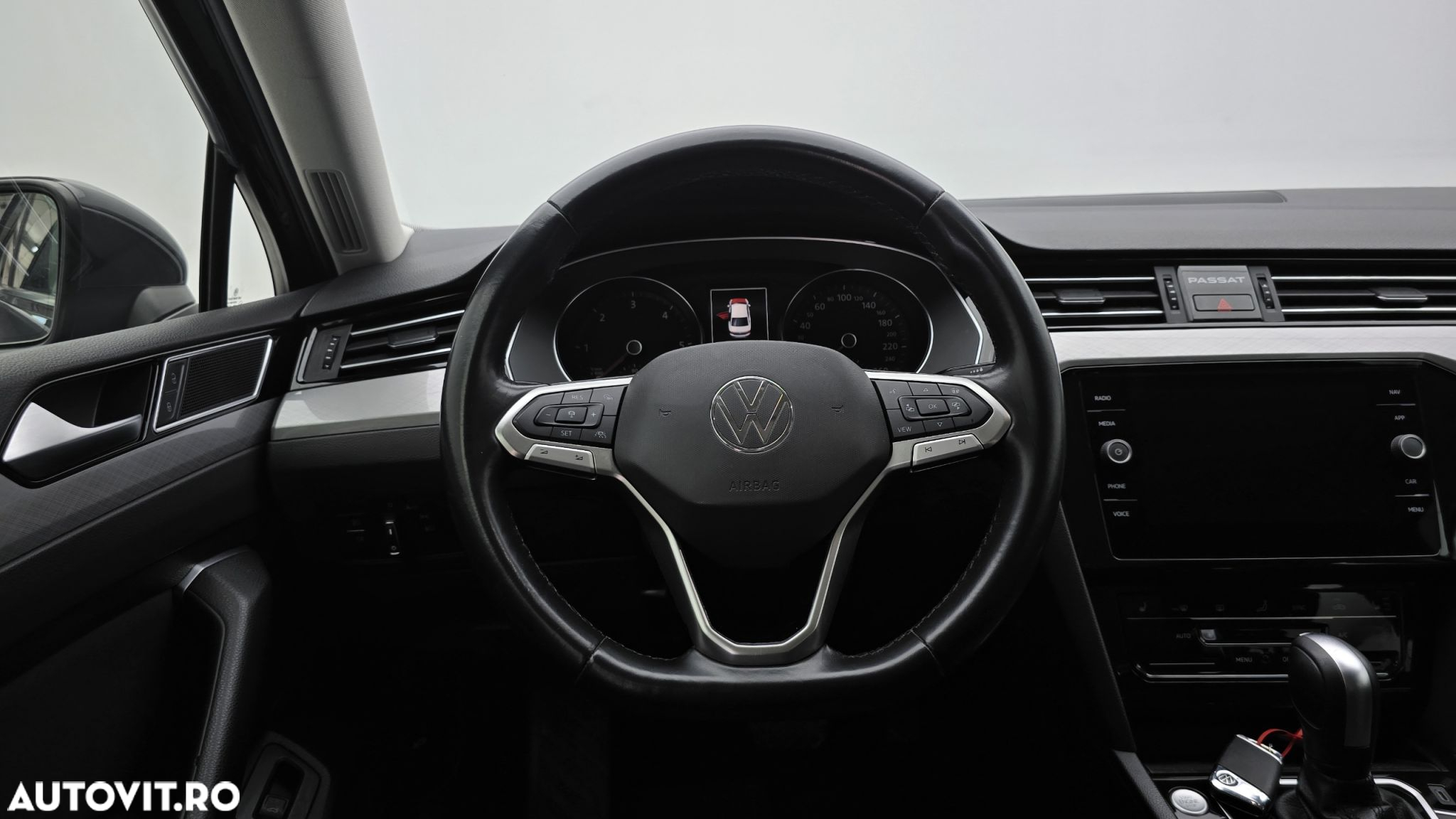 Volkswagen Passat 2.0 TDI DSG Comfortline - 15