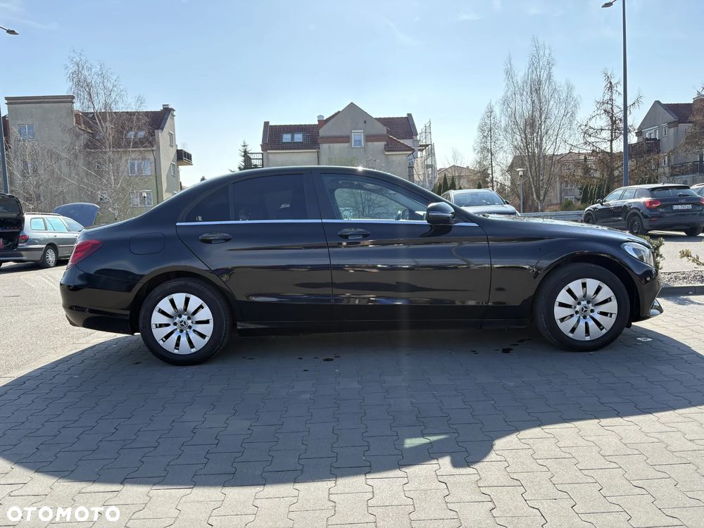Mercedes-Benz Klasa C 180 9G-TRONIC - 4