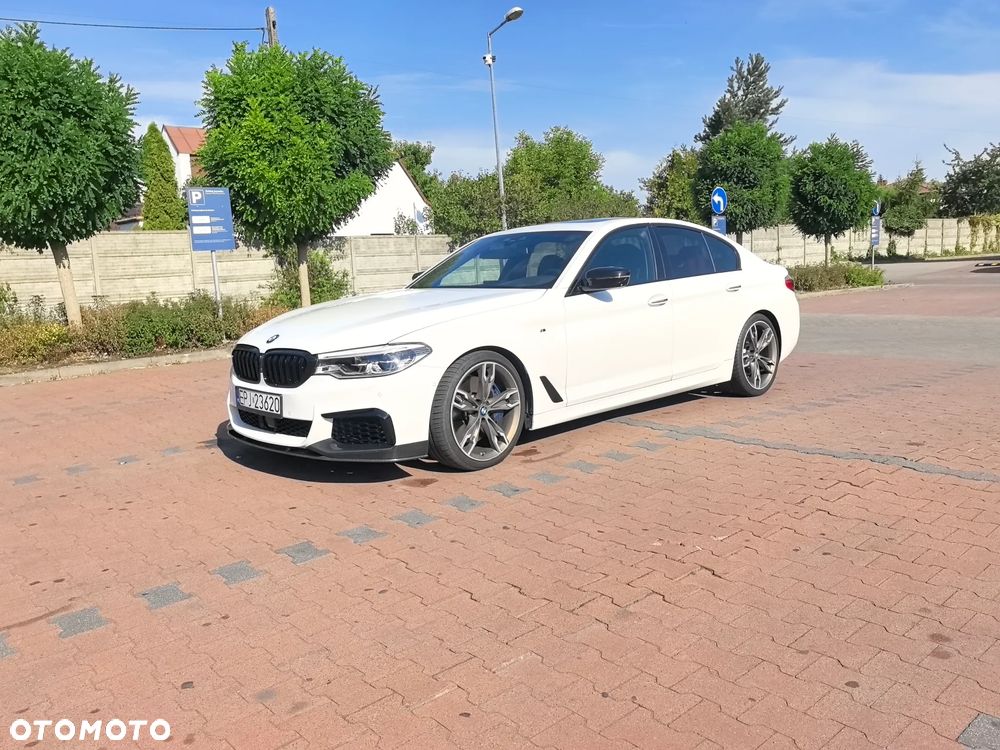 BMW Seria 5 M550i xDrive sport - 3