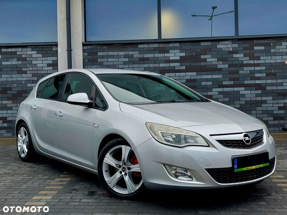 Opel Astra 1.4 T Cosmo - 2