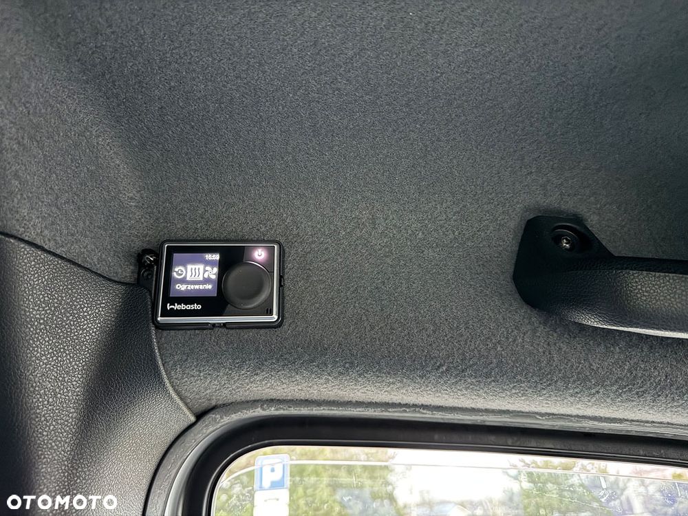 Mercedes-Benz Sprinter - 32