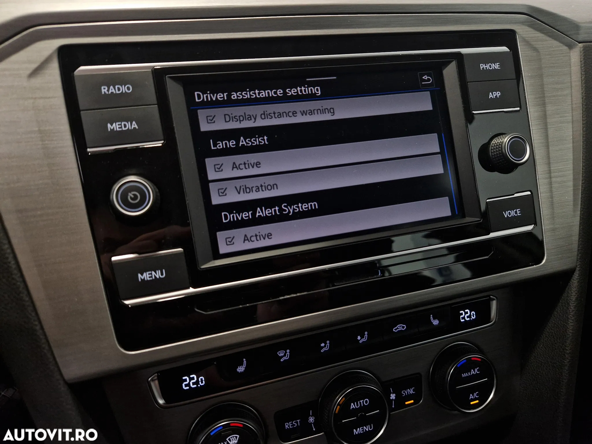 Volkswagen Passat 1.5 TSI ACT DSG Advance - 22