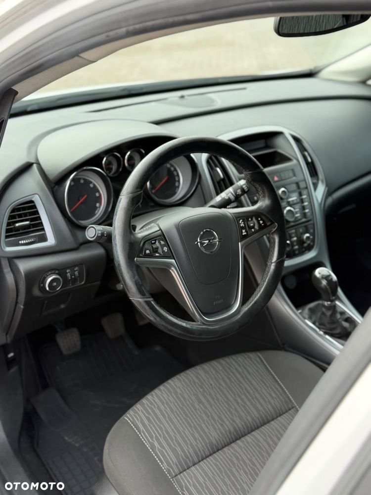 Opel Astra 1.6 CDTI Enjoy - 19