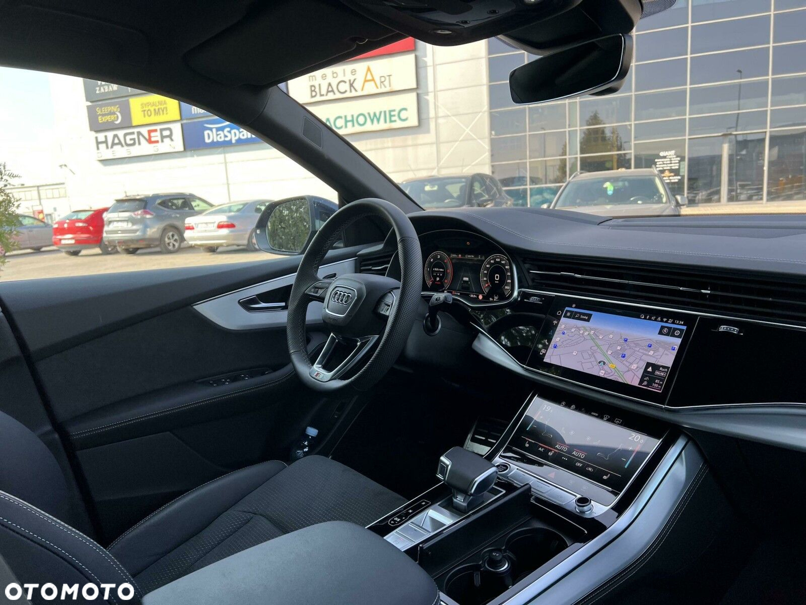 Audi Q8 - 9