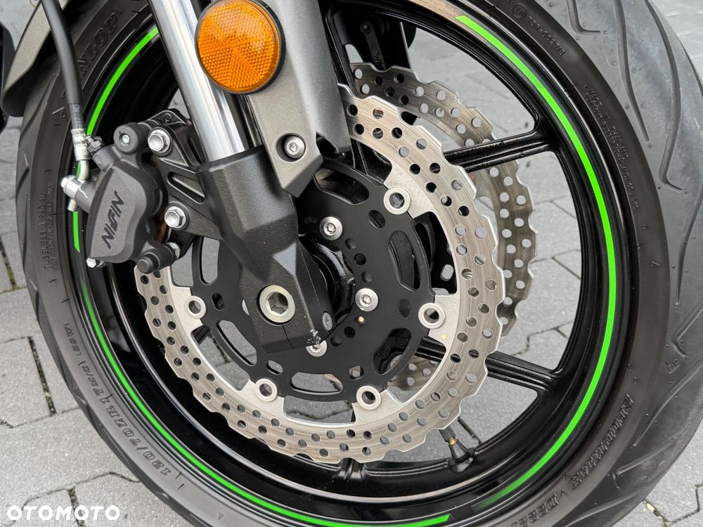 Kawasaki Versys 650 - 20