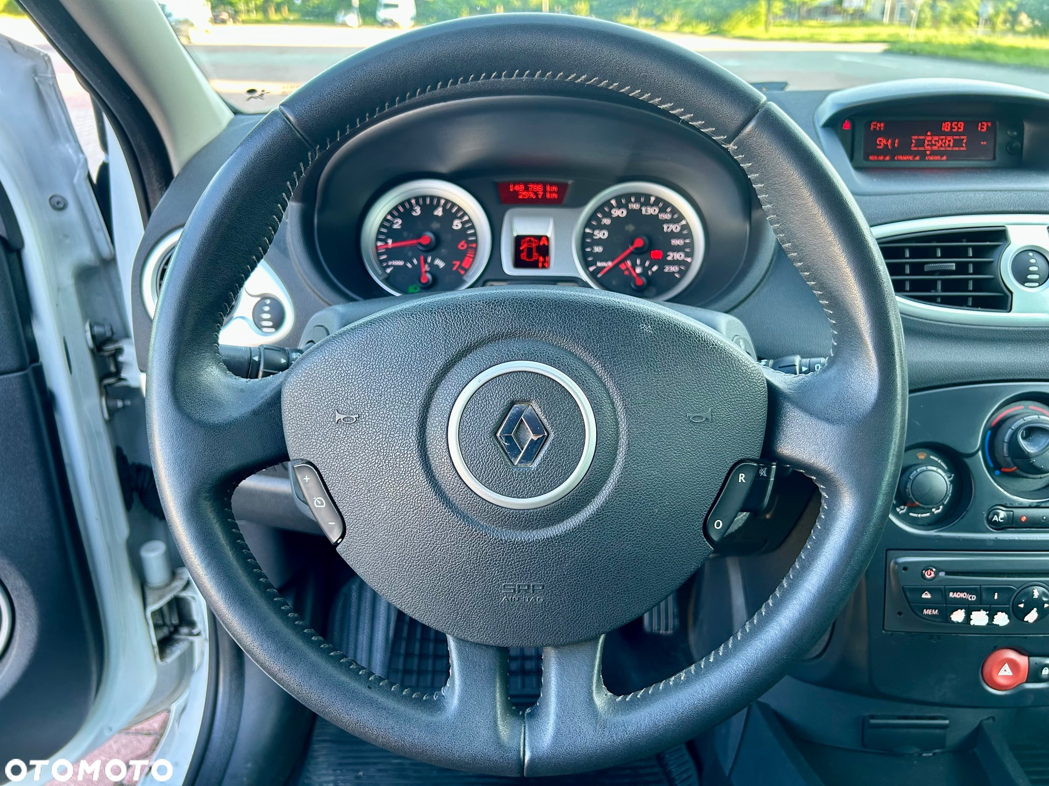 Renault Clio 1.2 16V Expression Quickshift - 23