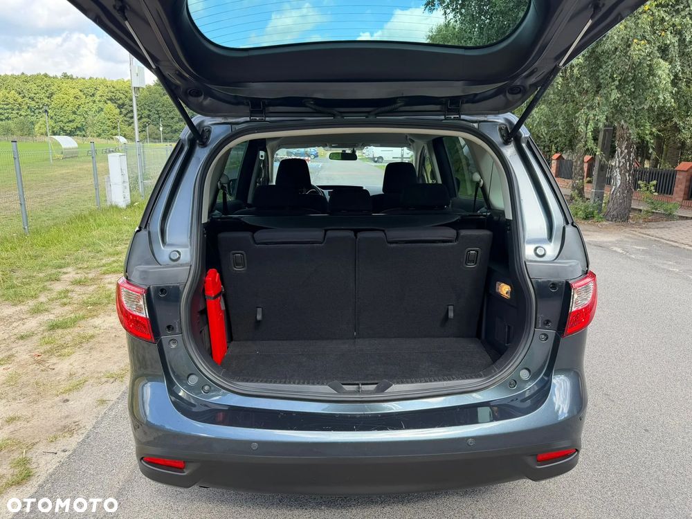 Mazda 5 - 13