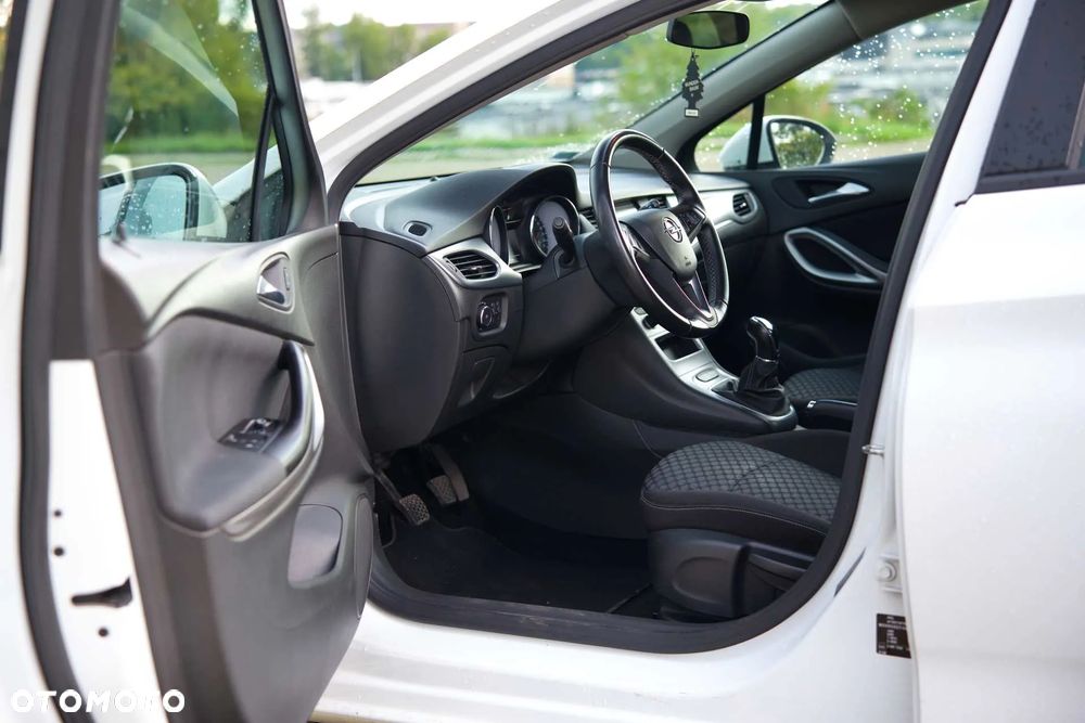 Opel Astra V 1.6 CDTI Enjoy - 10