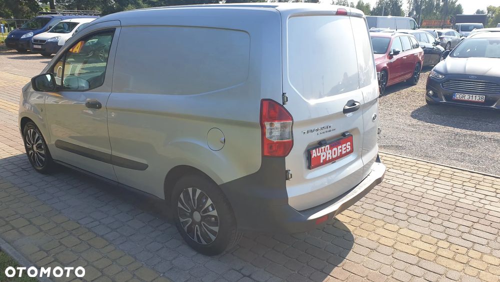 Ford transit courier - 4