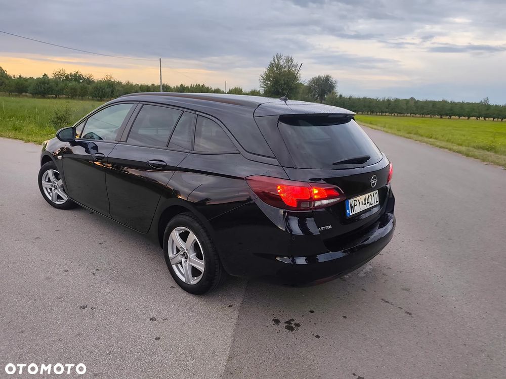 Opel Astra 1.6 CDTI Essentia - 6