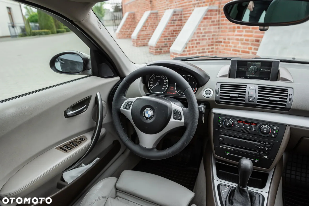 BMW Seria 1 120d - 23