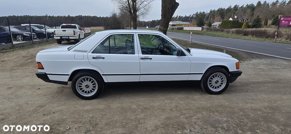 Mercedes-Benz 280 - 7