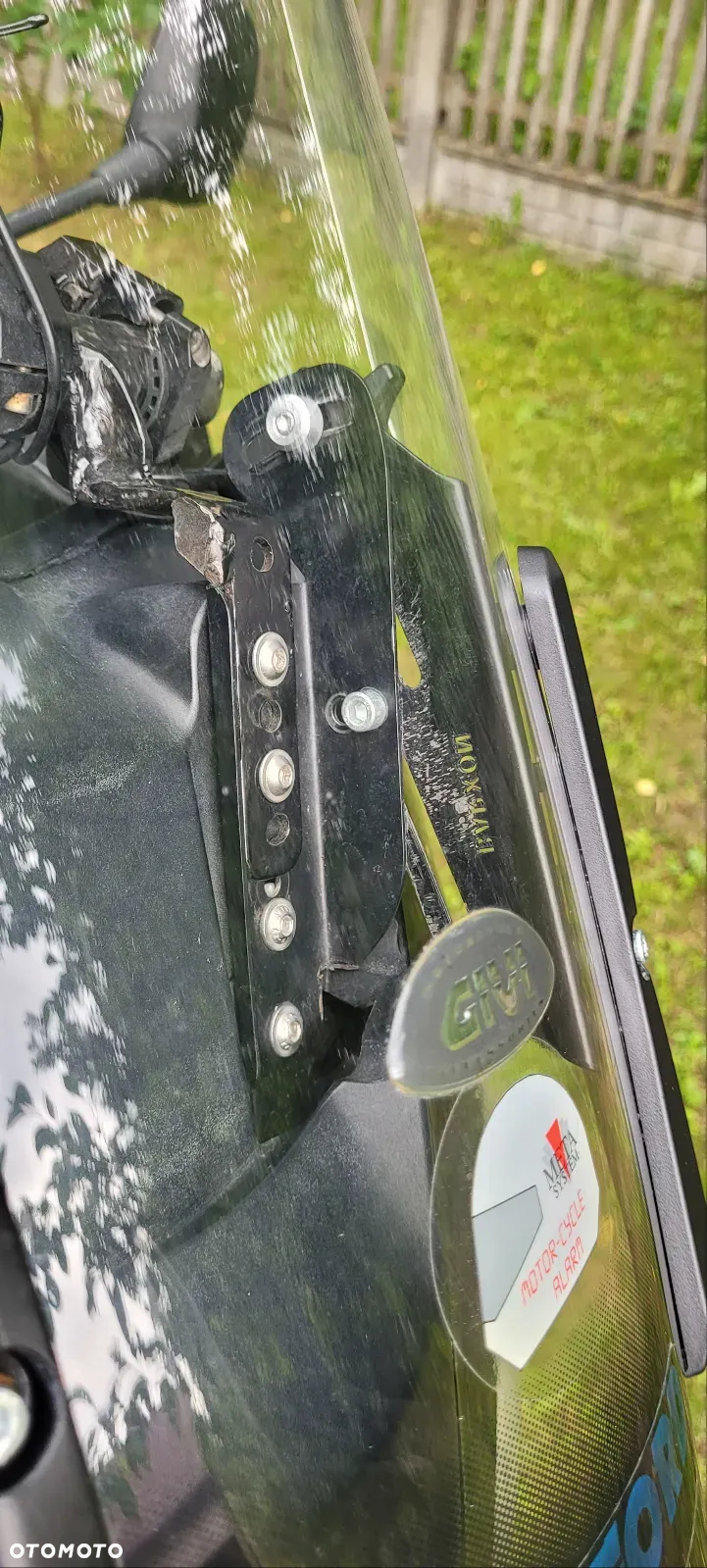 Suzuki DL - 15
