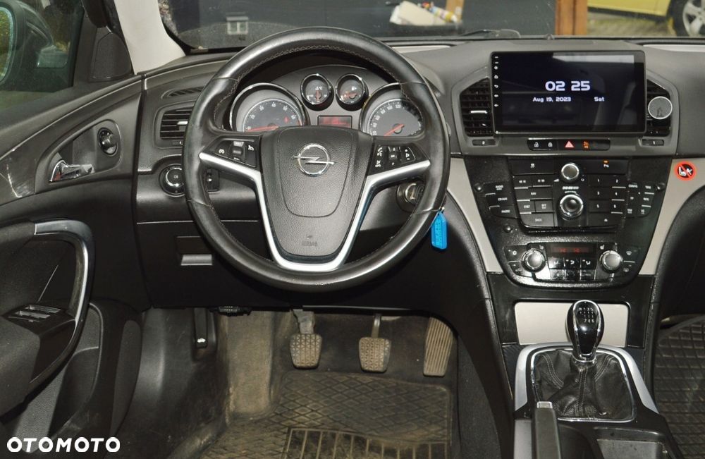 Opel Insignia - 25