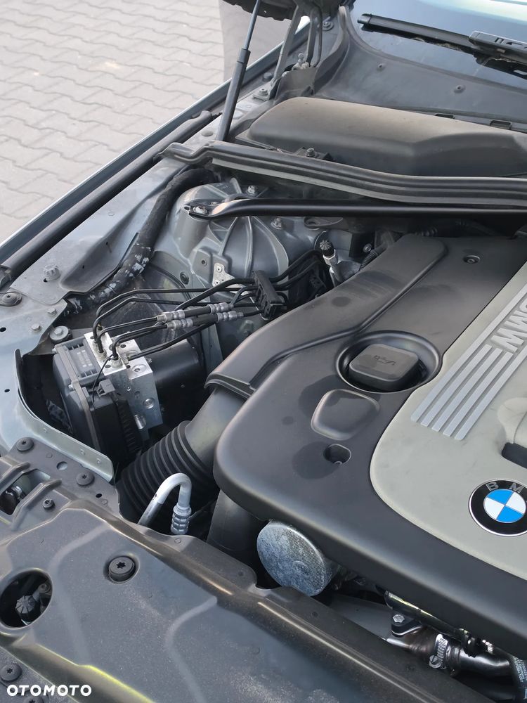 BMW Seria 5 525d - 18