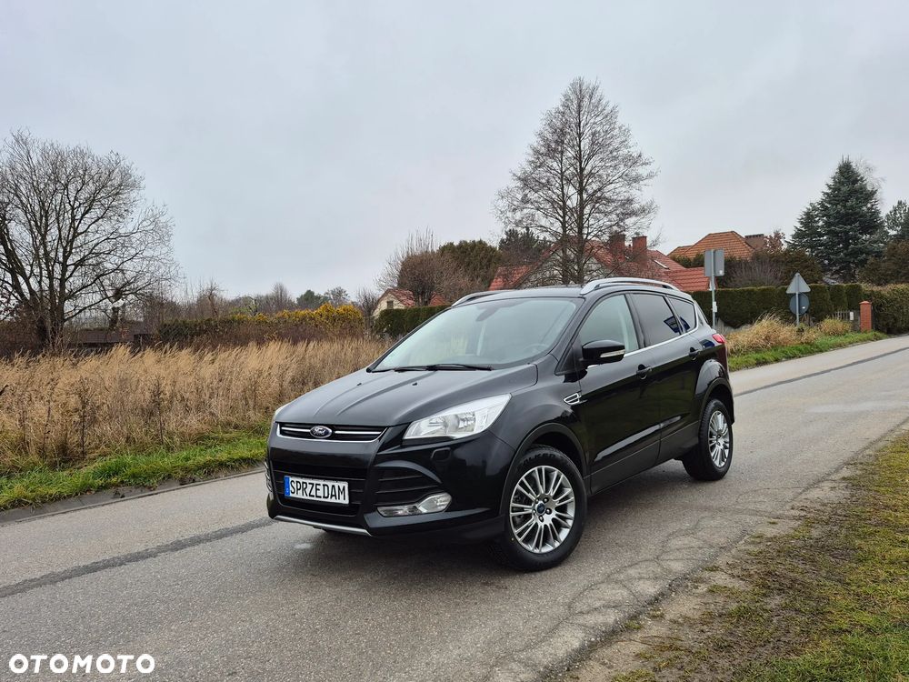 Ford Kuga 2.0 TDCi 2x4 Titanium - 2