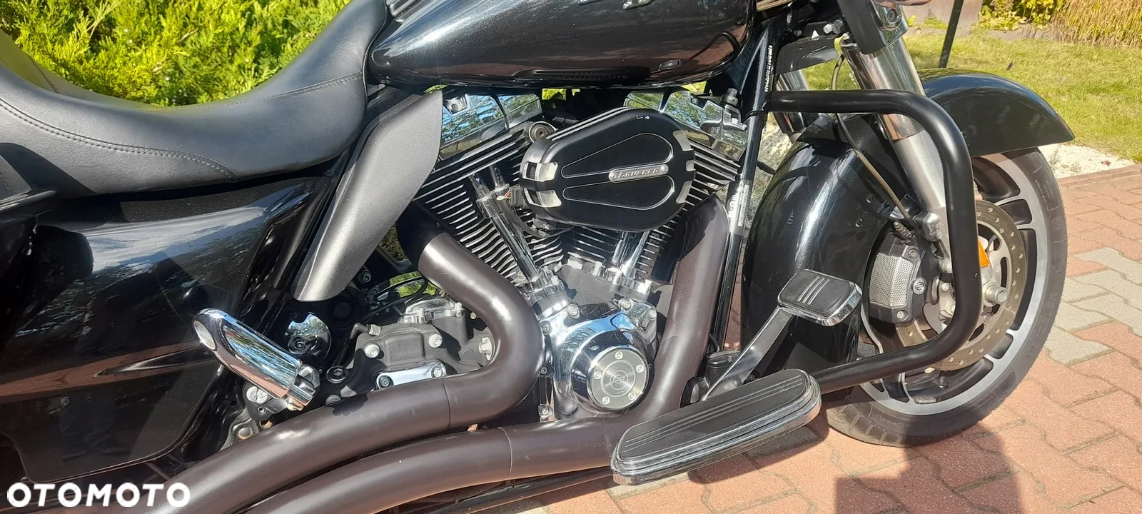 Harley-Davidson Touring Street Glide - 13