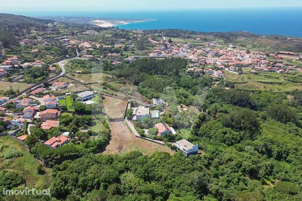 TERRENO COM 4640M² E VISTA MAR - Grande imagem: 4/6