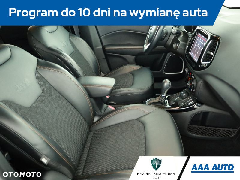 Jeep Compass - 8