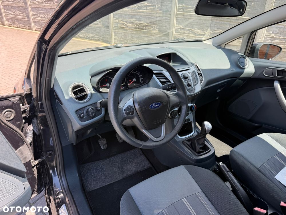 Ford Fiesta - 14