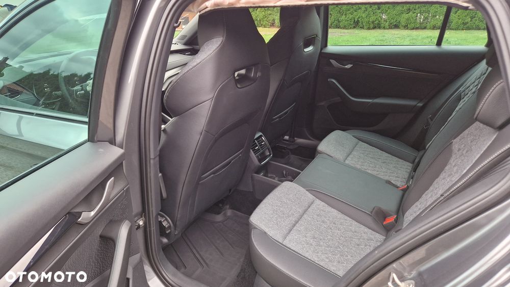 Skoda Octavia 1.5 TSI mHEV Sportline DSG - 18