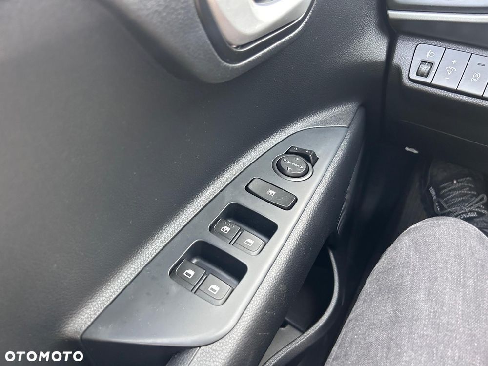 Kia Stonic 1.0 T-GDI M DCT - 11