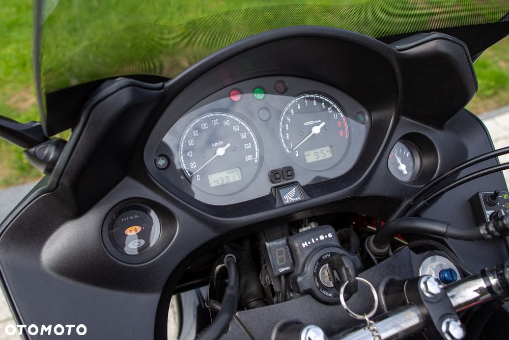 Honda CBF - 6