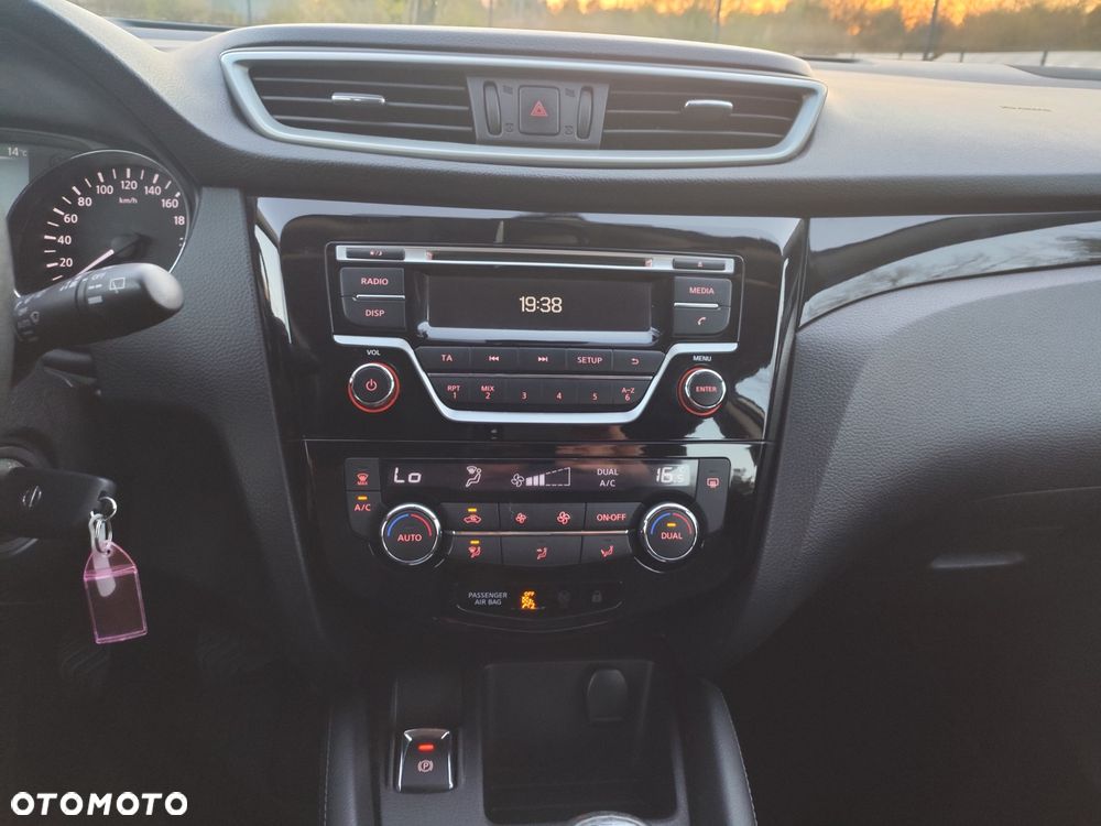 Nissan Qashqai 1.2 DIG-T Acenta EU6 - 9