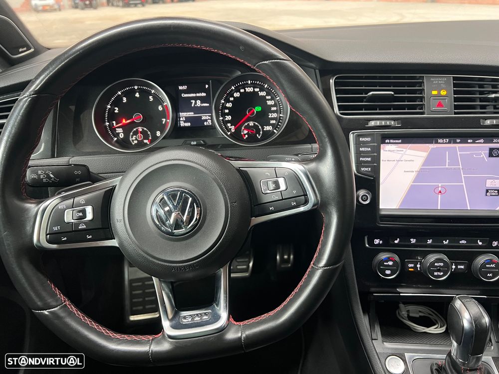 VW Golf GTI Performance BlueMotion DSG - 16