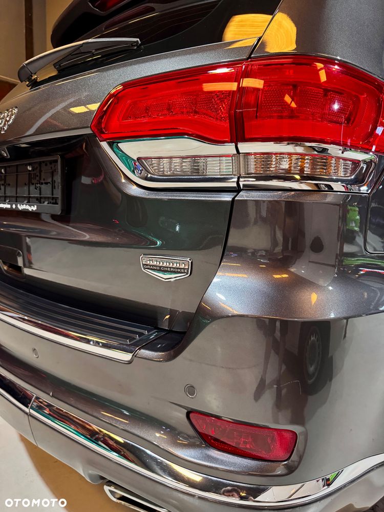 Jeep Grand Cherokee 5.7 V8 HEMI Summit - 14