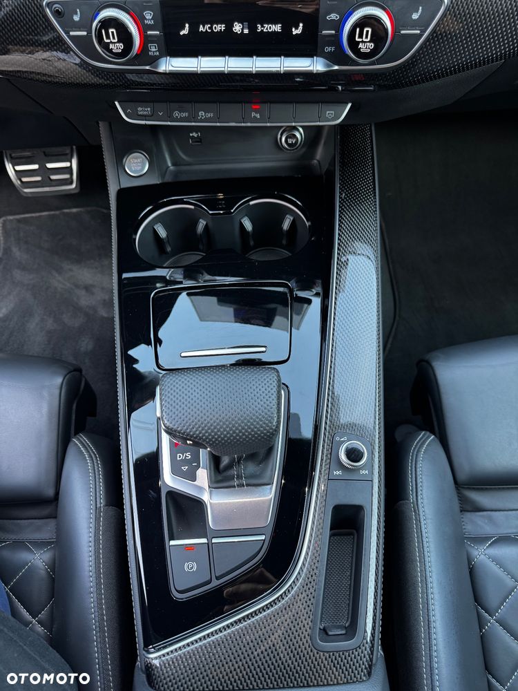 Audi A4 Avant 45 TDI quattro tiptronic S line - 24
