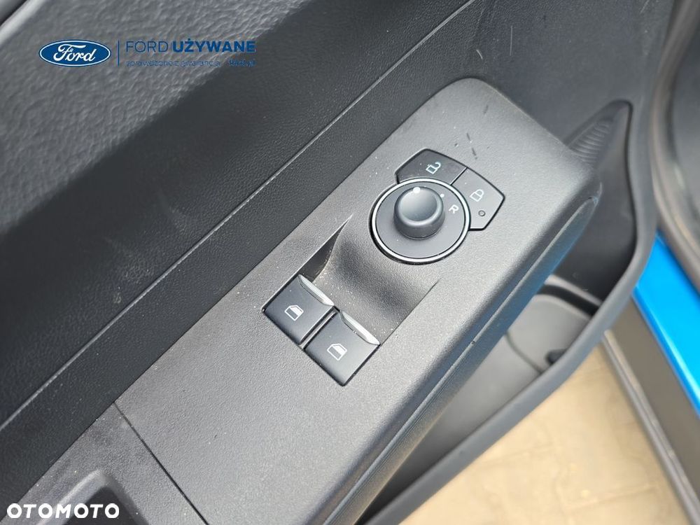 Ford Transit Courier - 22