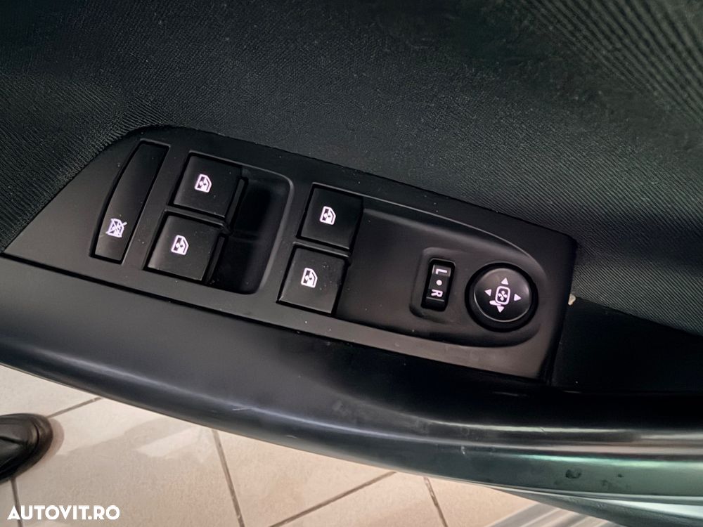 Opel Astra 1.4 Turbo Ultimate - 25